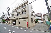 千鳥町駅より徒歩3分 築45年4ヶ月 3階建の賃貸物件