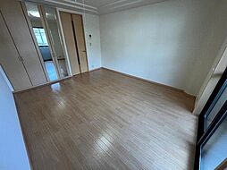 グランティス・A 2階1Kのリビング/ダイニング