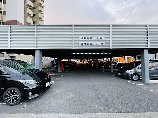 車をご利用される方には嬉しい駐車場をご用意しております！
