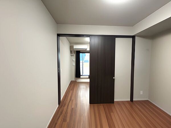 LDKと洋室は引き戸で仕切られているので一つの大きな空間としても利用可能◎