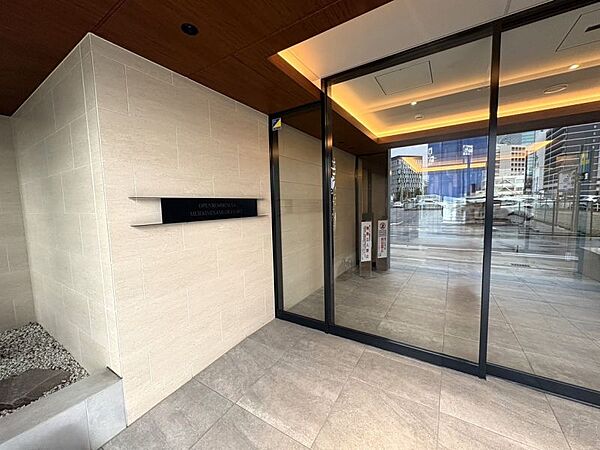 あおなみ線「ささしまライブ」駅徒歩約8分、近鉄名古屋線「米野」駅・「近鉄名古屋」駅徒歩約13分のマンションです☆