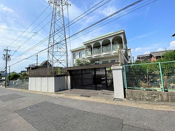 建物面積は約388平米と広々としたお家♪