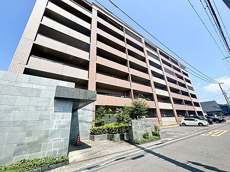 価格には消費税を含みます。自社物件につき随時ご案内可能。内覧希望の方はお電話ください。