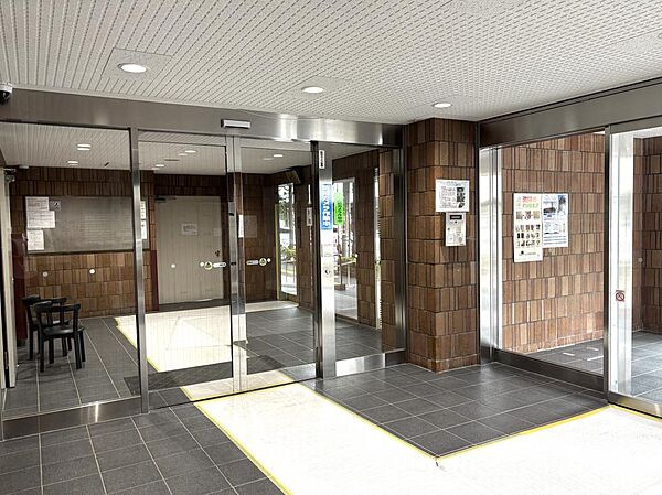 オートロック完備