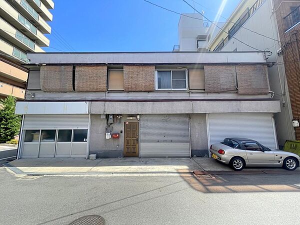交通量少なめの住宅街です♪