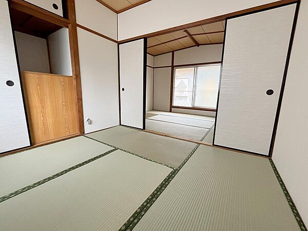 各お部屋に襖がありますので、プライベート空間保っていただけます♪