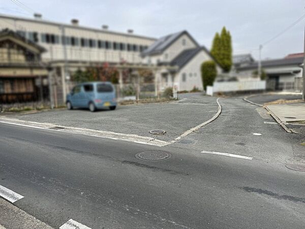 駐車場外観