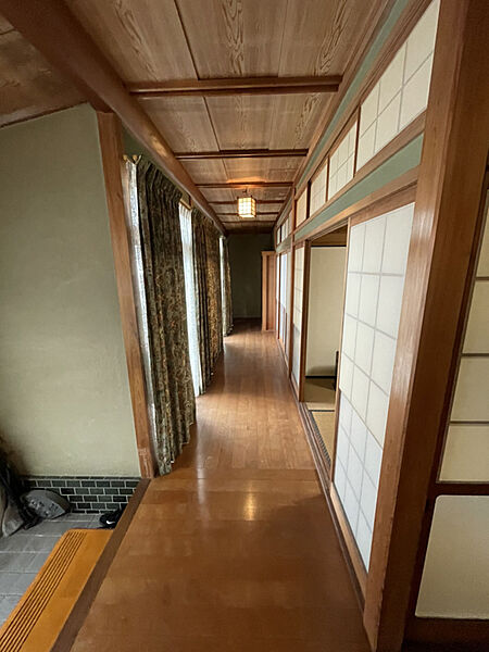 1階廊下