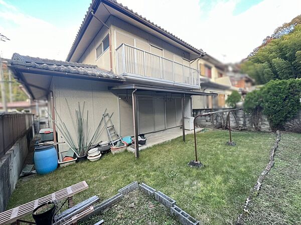 敷地内