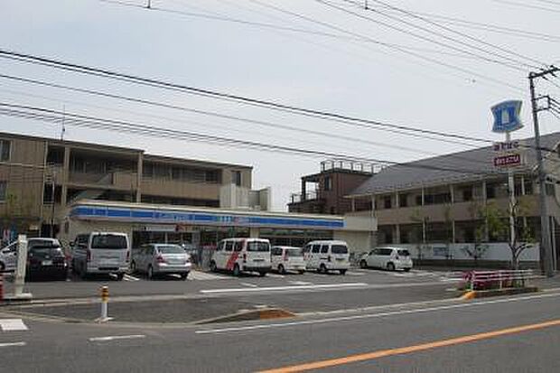 【コンビニエンスストア】ローソン　市川塩焼五丁目店まで410ｍ