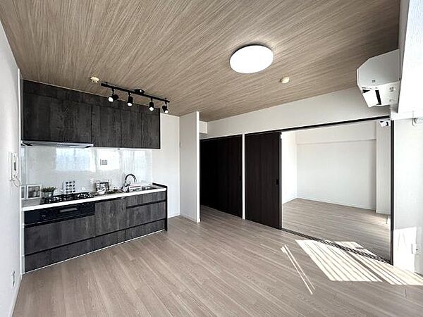 apartment 東京都国立市東1丁目15-27
地図を見る