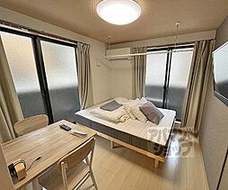 サンフェリシアン東福寺 103 1階ワンルームのリビング/ダイニング