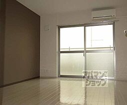 近鉄京都線 上鳥羽口駅 徒歩7分の賃貸マンション 3階1Kのリビング/ダイニング