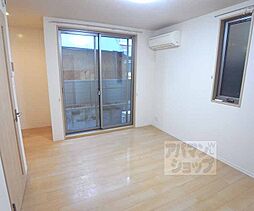 京都地下鉄東西線 西大路御池駅 徒歩3分の賃貸アパート 1階1Kのリビング/ダイニング