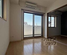 京都市営烏丸線 今出川駅 徒歩19分の賃貸マンション 4階1LDKのリビング/ダイニング