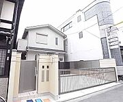 丸太町駅より徒歩6分 築13年5ヶ月の賃貸物件