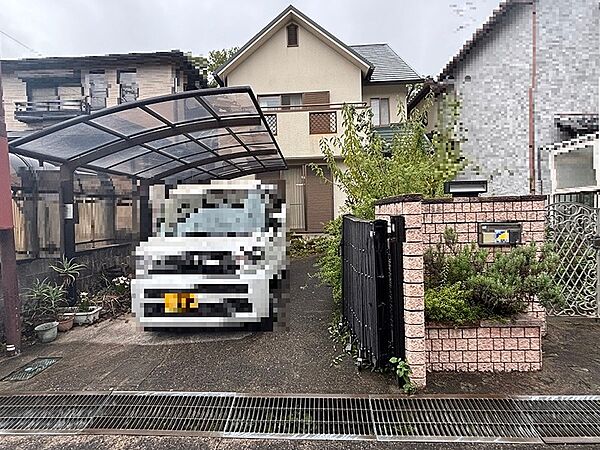 外観：327002988078