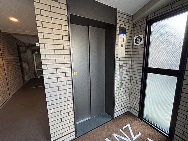 エレベーター