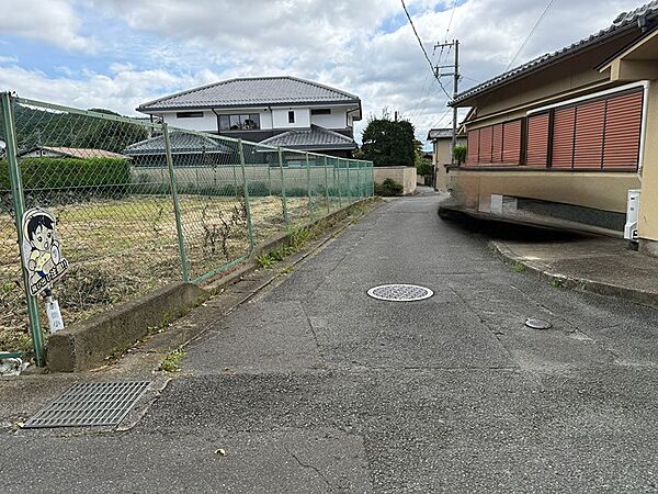 落ち着いた住環境が魅力のエリア。ゆったりとした時間が流れる暮らしを、この場所で始めてみませんか。