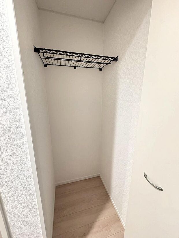 掃除用具や生活用品の収納に便利☆