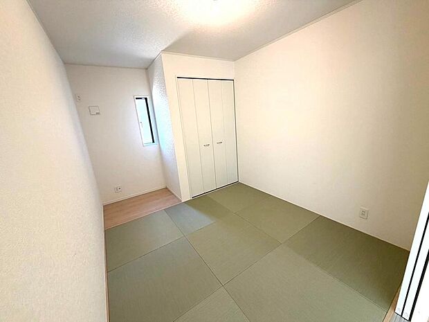 心安らぐ畳のお部屋で、ゆったりくつろげます。