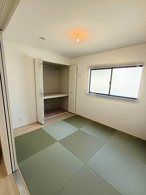 心安らぐ畳のお部屋で、ゆったりくつろげます。