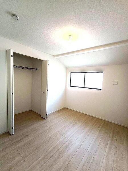 室内はいつも明るいので毎日の生活も明るくなりそうです。
