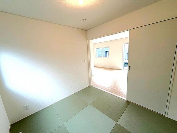 心安らぐ畳のお部屋で、ゆったりくつろげます。