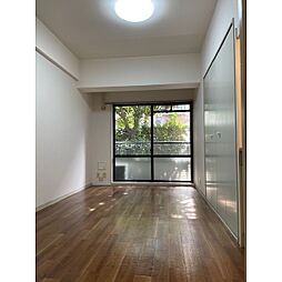 パークサイドフラット三茶 0103 1階ワンルームのリビング/ダイニング