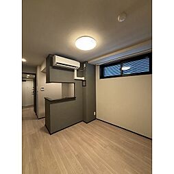 グローリオシェルト四谷坂町 101 1階1DKのリビング/ダイニング