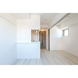 ラティエラ都立大学 304 3階1DKのリビング/ダイニング