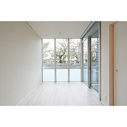 ガーデニエール砧ウエスト 140 1階1LDKのリビング/ダイニング