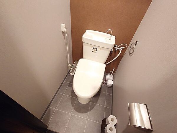 apartment 北海道帯広市東五条南２２丁目1-5
地図を見る