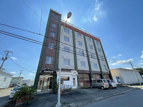 apartment 北海道帯広市東五条南２２丁目1-5
地図を見る