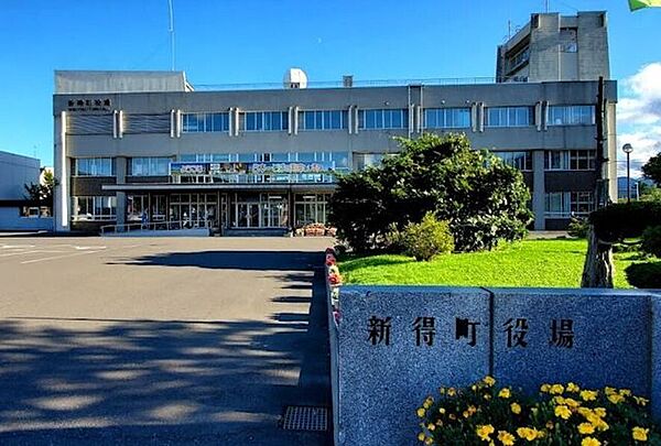 新得町役場 6690m
