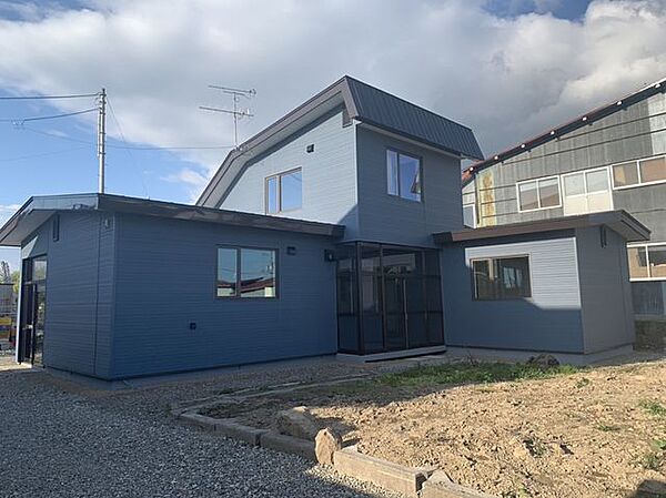 detached 北海道中川郡池田町字旭町６丁目3-8
地図を見る