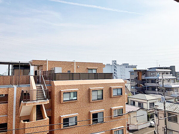 最上階ならではの静かで快適な住環境