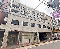 オスカカテリーナビル