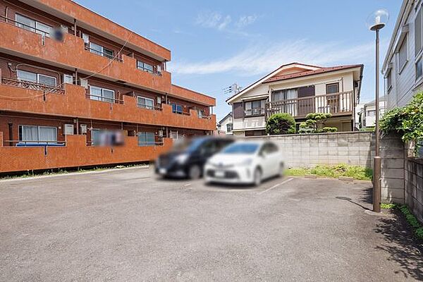 駐車場の空き状況の詳細に関しては担当者までご確認ください。