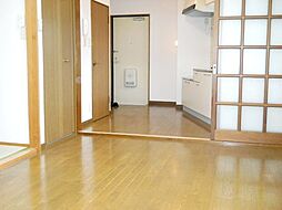 オレンジヒルズ 201 2階1LDKのリビング/ダイニング