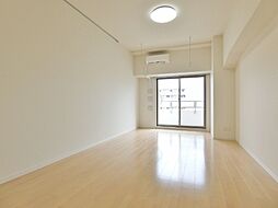 サンライズ宇都宮 5階1Kのリビング/ダイニング