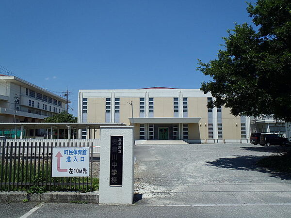 安曇川中学校まで徒歩圏内