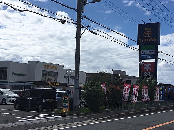 店舗街まで徒歩圏内