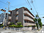 岡本駅より徒歩6分 3階 築26年11ヶ月の賃貸物件