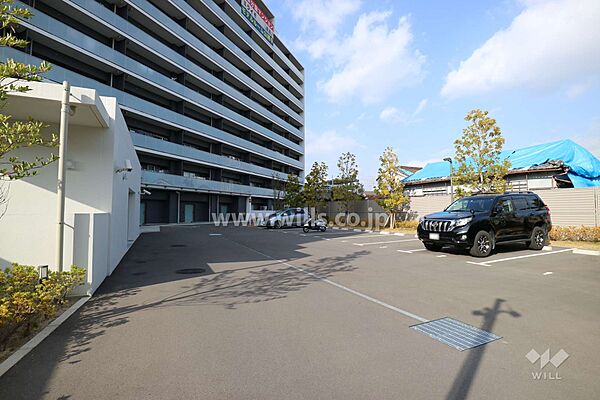 共用ポストと宅配ボックス。お仕事でお忙しい方も、子育てで応対が難しい方などにとっても便利です！詳細につきましてはお問い合わせください。