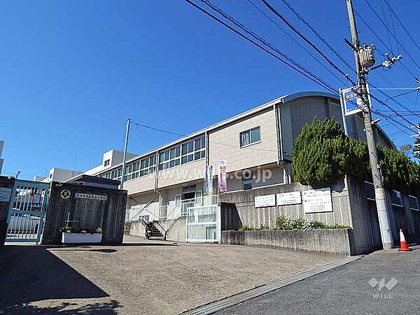 山手台小学校[公立]の外観