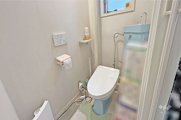 トイレ［2026年5月2日撮影］トイレは洗面室内にあります。リフォームのご相談も承ります！お気軽にお問い合わせください！