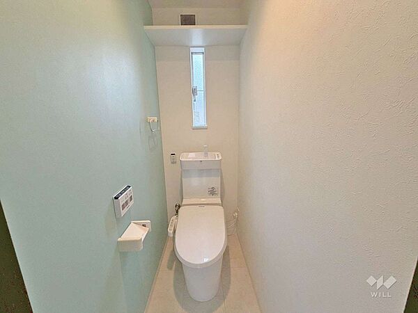 1階トイレ［2026年6月6日撮影］トイレは各フロアにあります！朝の忙しい時間帯も安心！トイレにも窓があり、自然換気がしやすい造り！