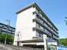 外観：陽和台第4住宅2号棟の外観（南側から）山手台小学校徒歩5分、北陵中学校徒歩15分！公園が徒歩圏内に複数あり、子育てがしやすい住環境！