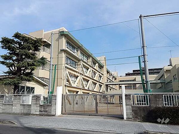 三島中学校[公立]の外観